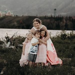 Meet your Posher, Maddie